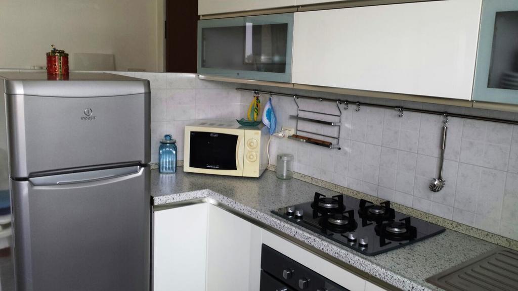 Residence Il Pino Саронно Экстерьер фото