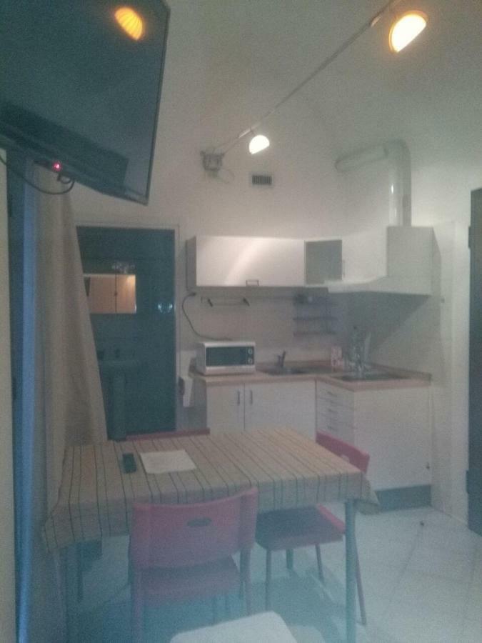 Residence Il Pino Саронно Экстерьер фото